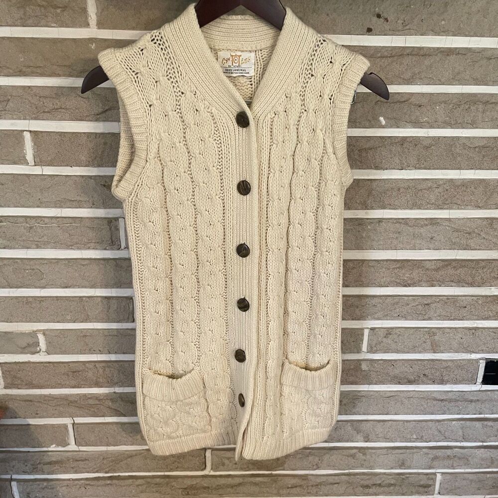 Lambswool Cyn Les sweater vest Cableknit cream aran preppy vintage fisherman